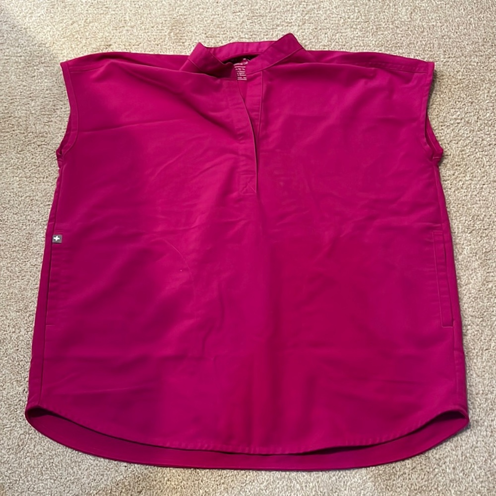 ✨ SOLD FIGS Women's Top in Vibrant Magenta